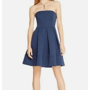 Halston Heritage Women's Size 2 Blue Quilted Strapless Dress (originally $395)